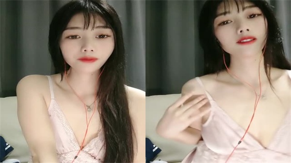 黑丝苗条巨乳骚妇主动献身,蒙面狼友狂舔揉奶玩到激烈操逼高潮!