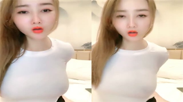 极品黑丝爆乳苗条骚货激情口交伺候,狼友疯狂开干